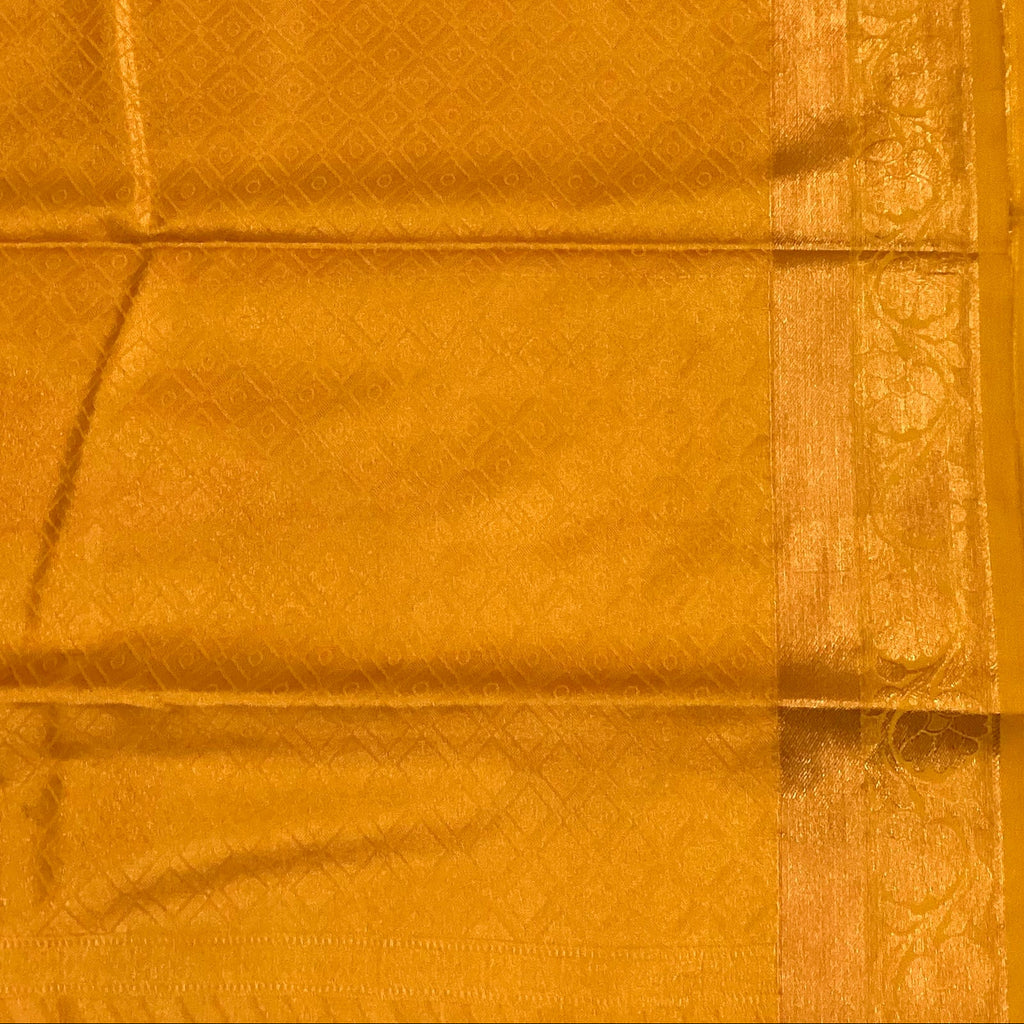Grass Green Silk Saree Saffron Pallu Gold Paisley Border Traditional