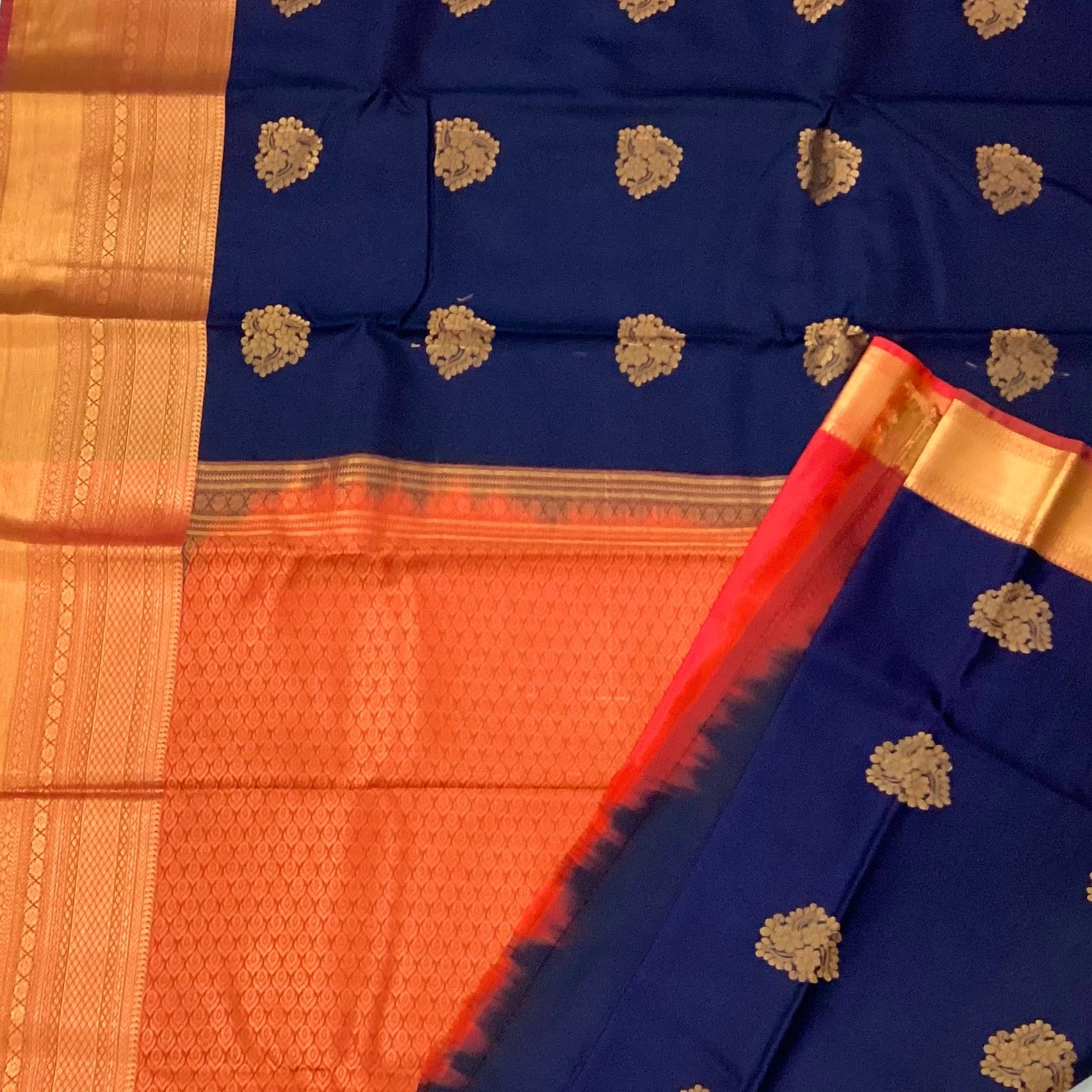 Navy Blue Silk Saree Red Pallu Gold Zari Border Traditional