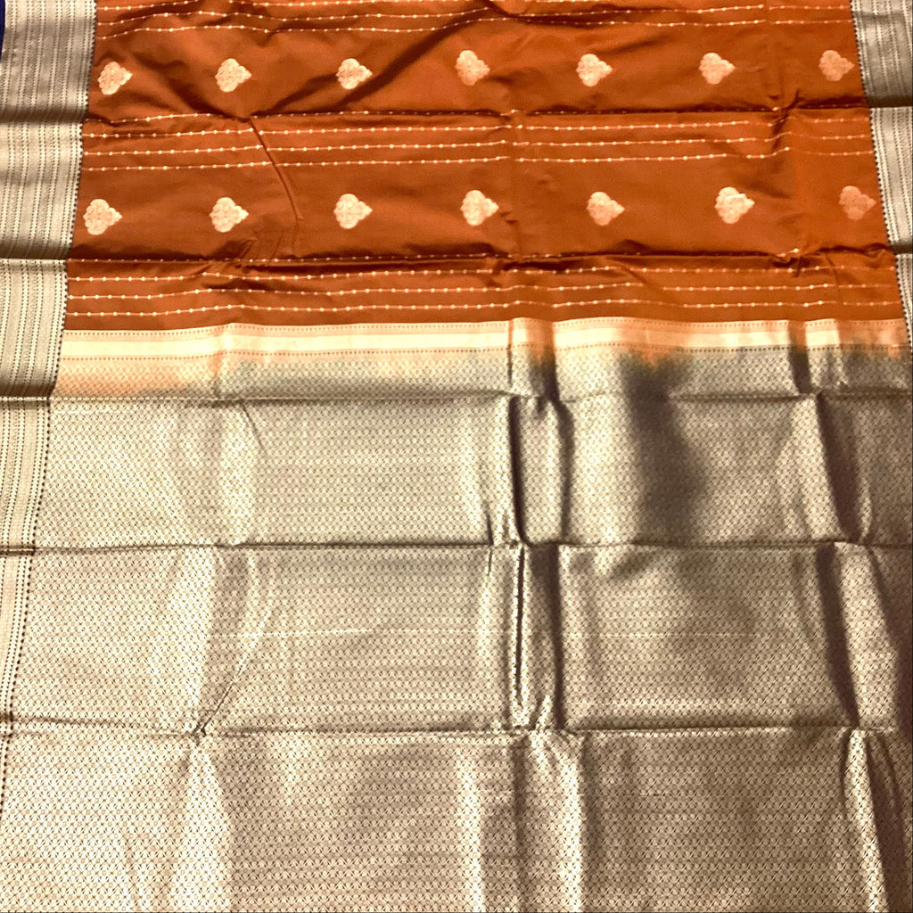 Rust Orange Zari Saree Silver Pallu Navy Contrast Elegant Design