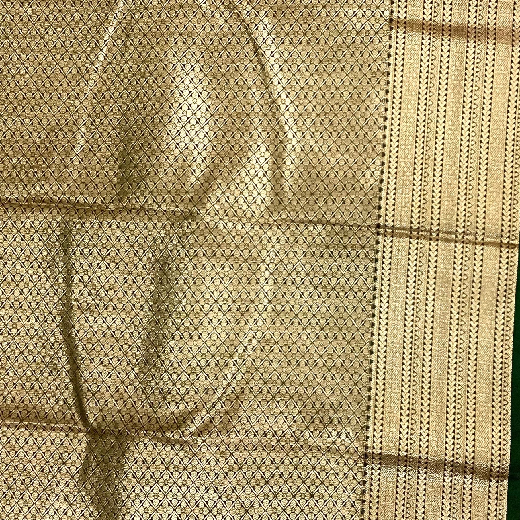 Magenta Silk Brocade Saree Champagne Gold Pallu Forest Green Border