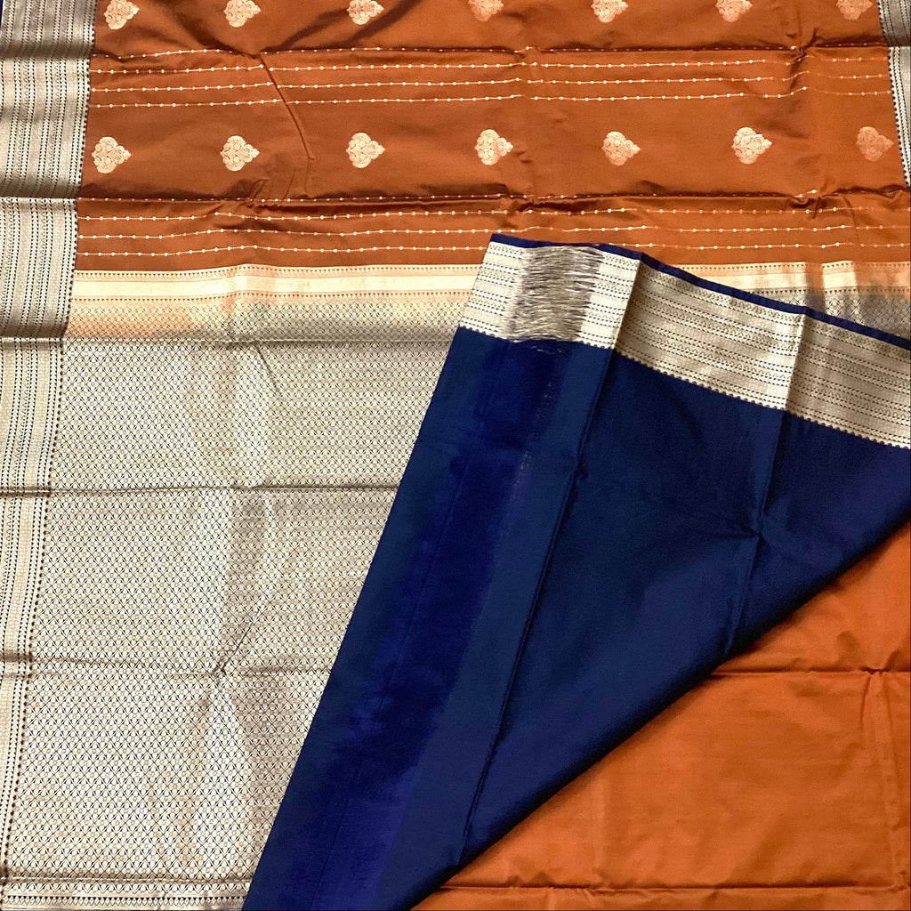 Rust Orange Zari Saree Silver Pallu Navy Contrast Elegant Design