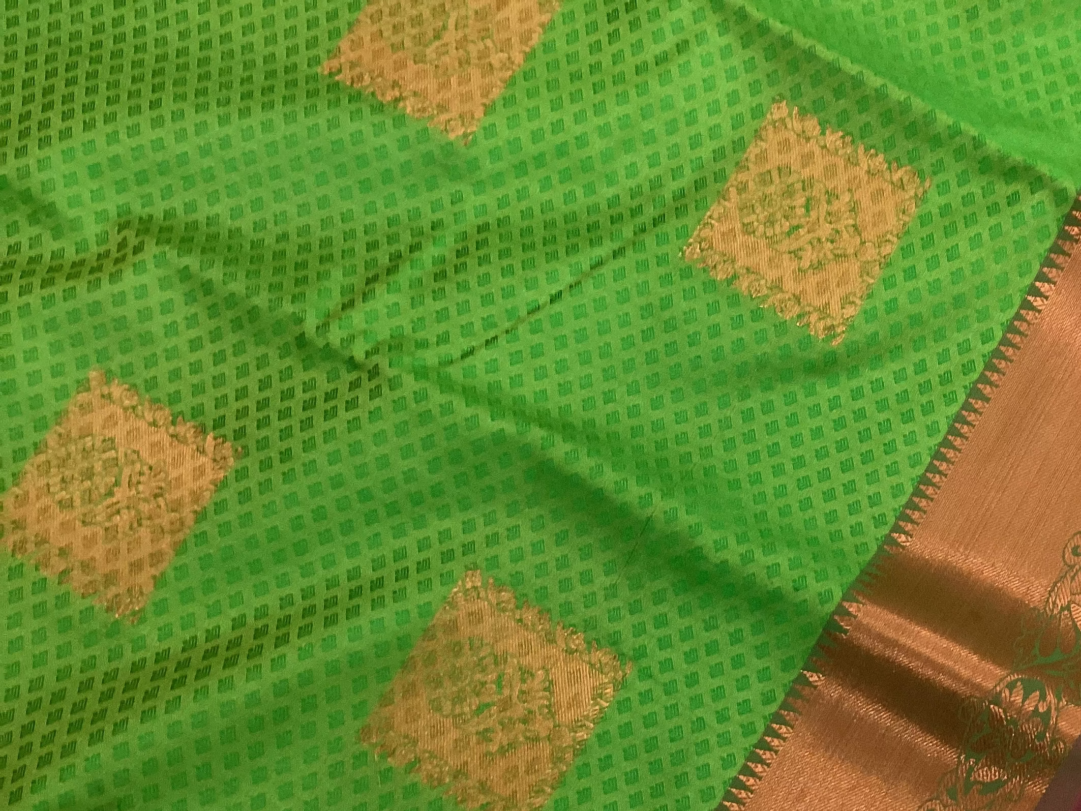 Emerald Green Silk Saree Rust Red Pallu Gold Zari
