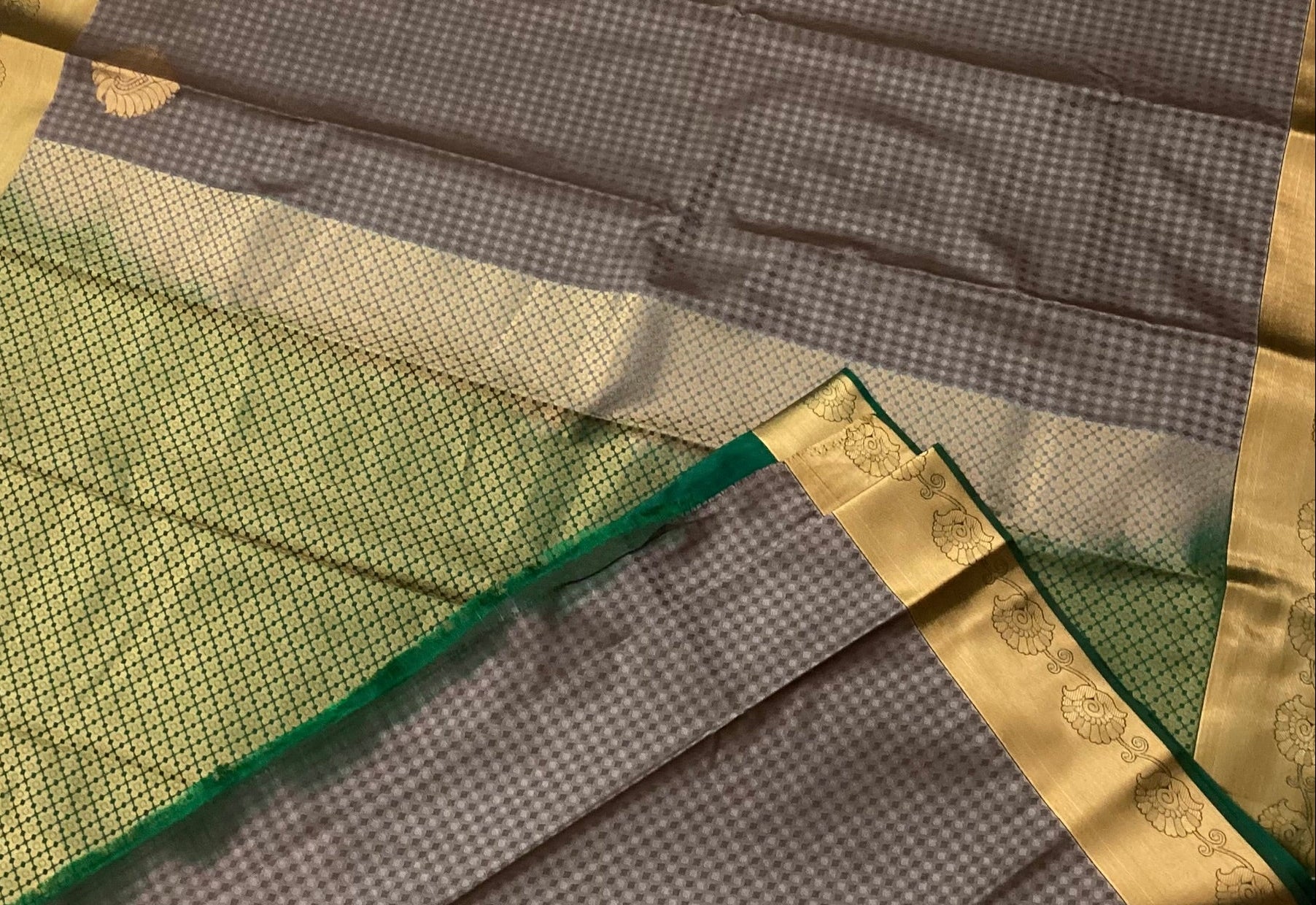 Plum Mauve Silk Saree Emerald Pallu Antique Gold Zari Border
