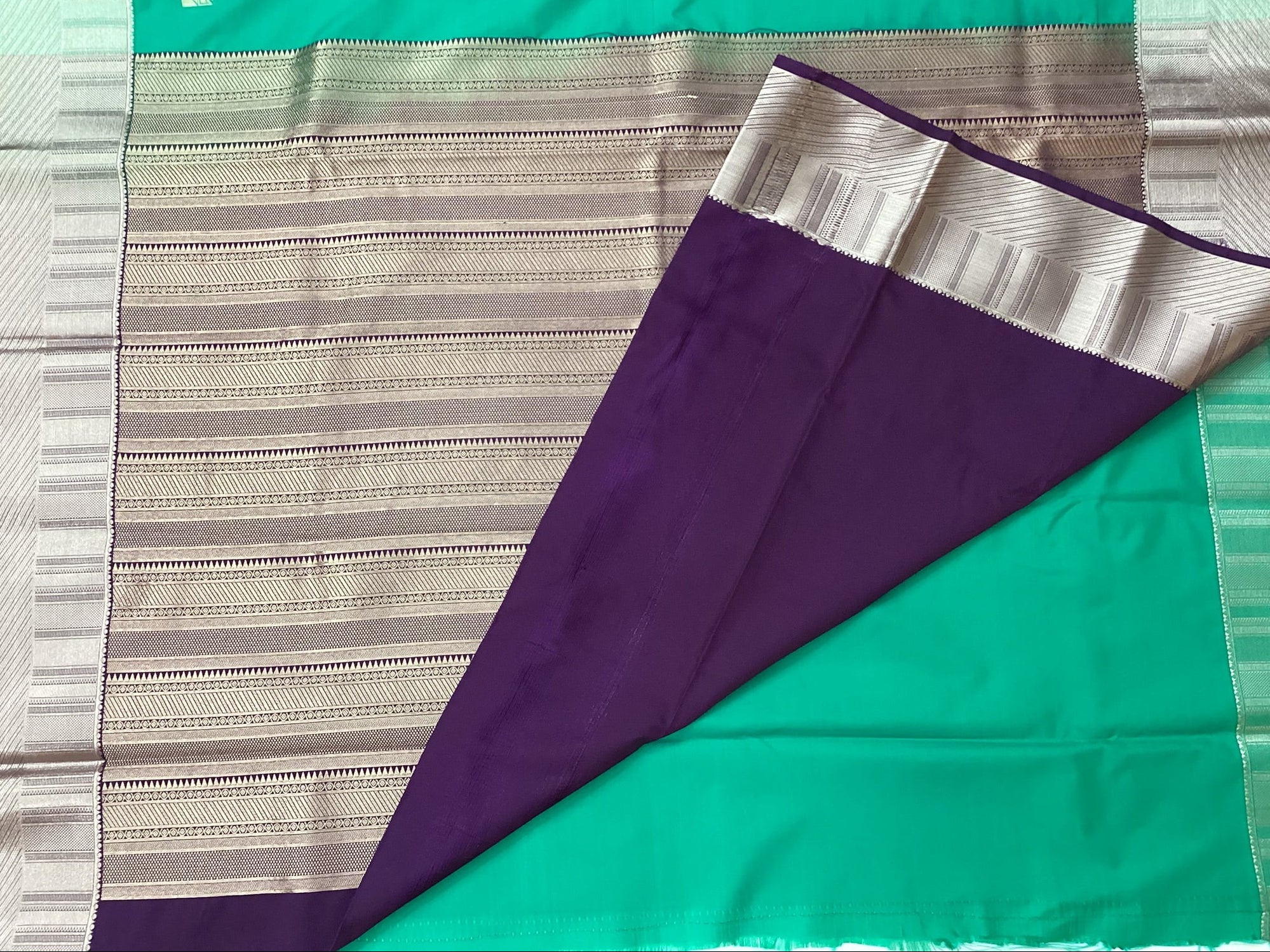 Teal Saree Silver Zari Striped Pallu Geometric Motifs Traditional Elegant