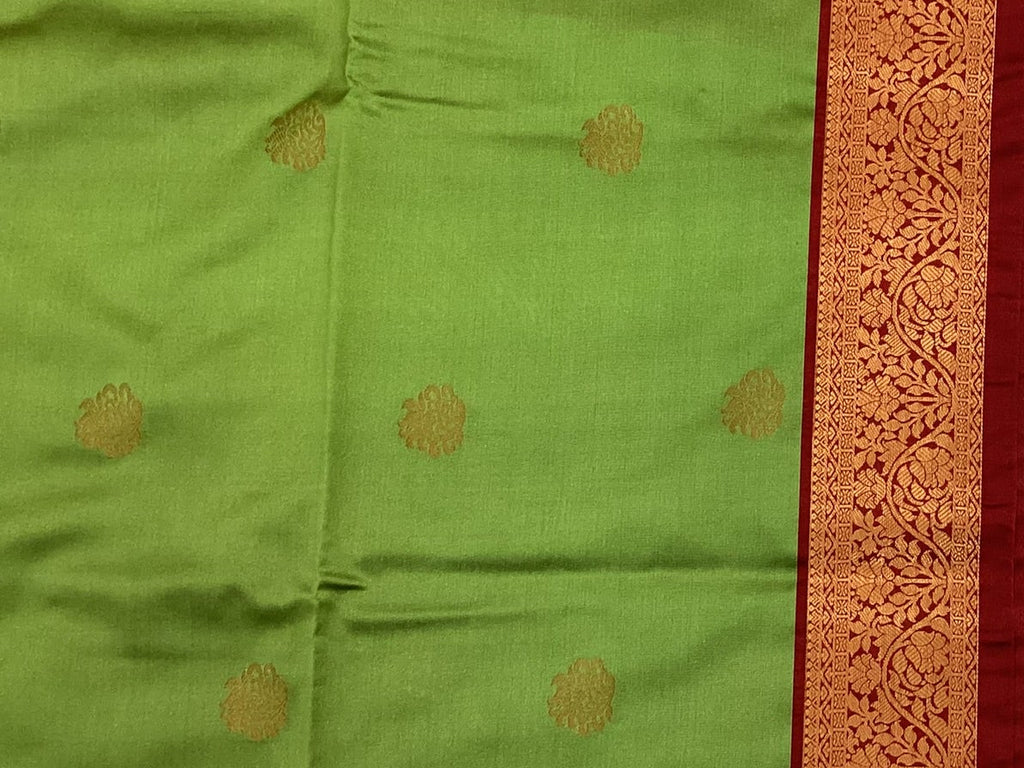 Green Silk Saree Maroon Pallu Gold Zari Border Traditional Bridal