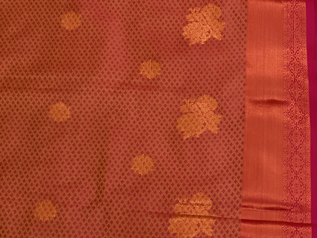 Emerald Green Silk Saree Coral Red Pallu Gold Zari Traditional