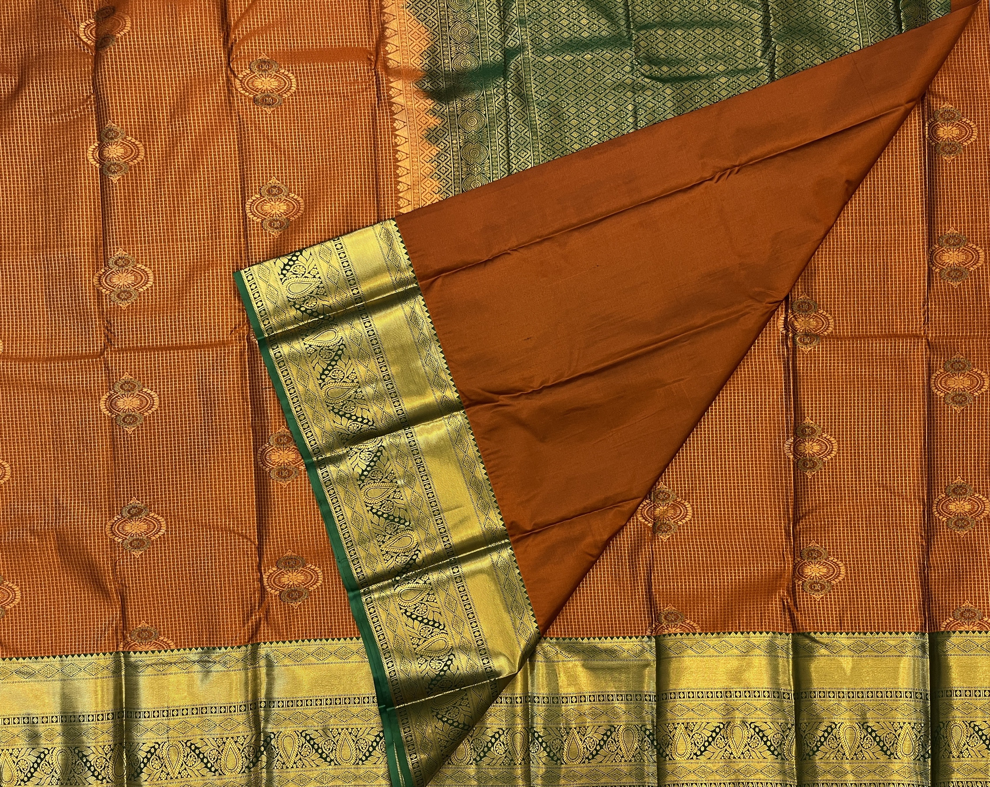 Copper Brown with Deep Green Border Elegance