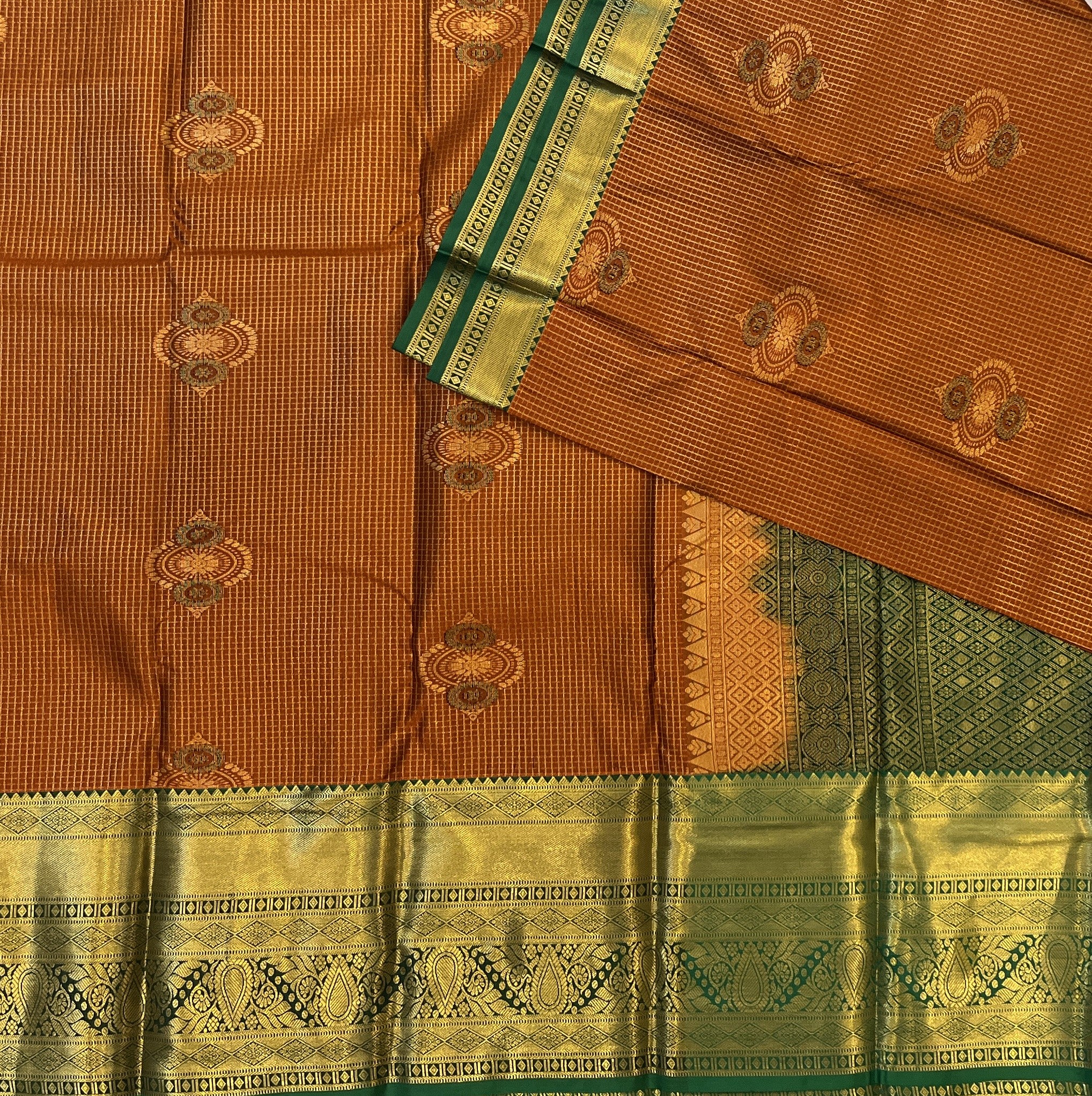 Copper Brown with Deep Green Border Elegance