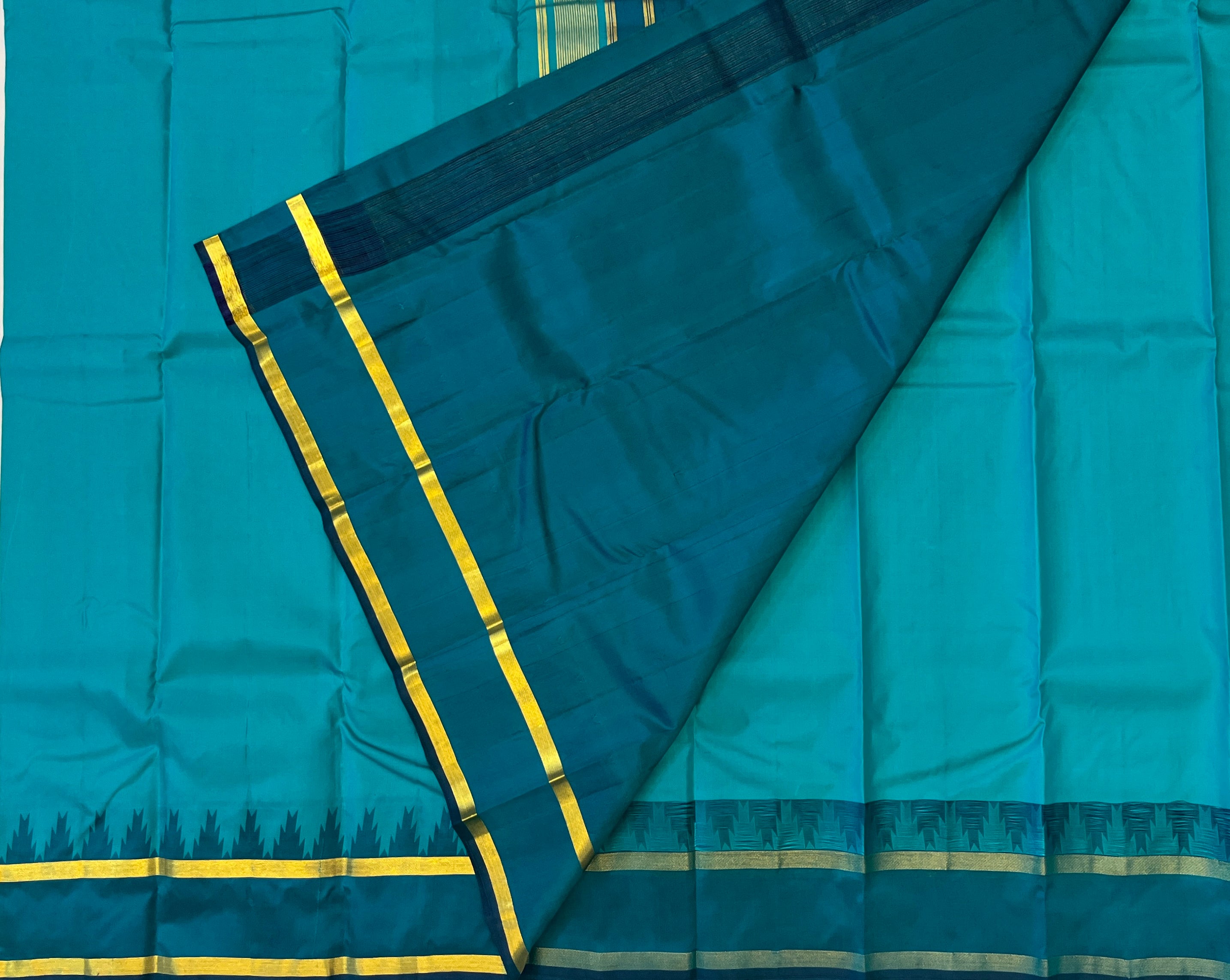 Turquoise Blue with Teal Blue Contrast Elegance