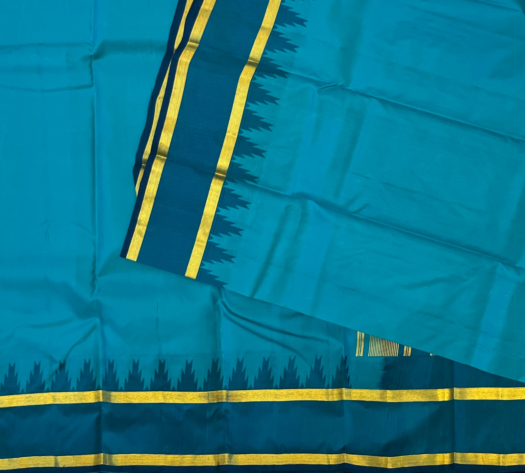 Turquoise Blue with Teal Blue Contrast Elegance