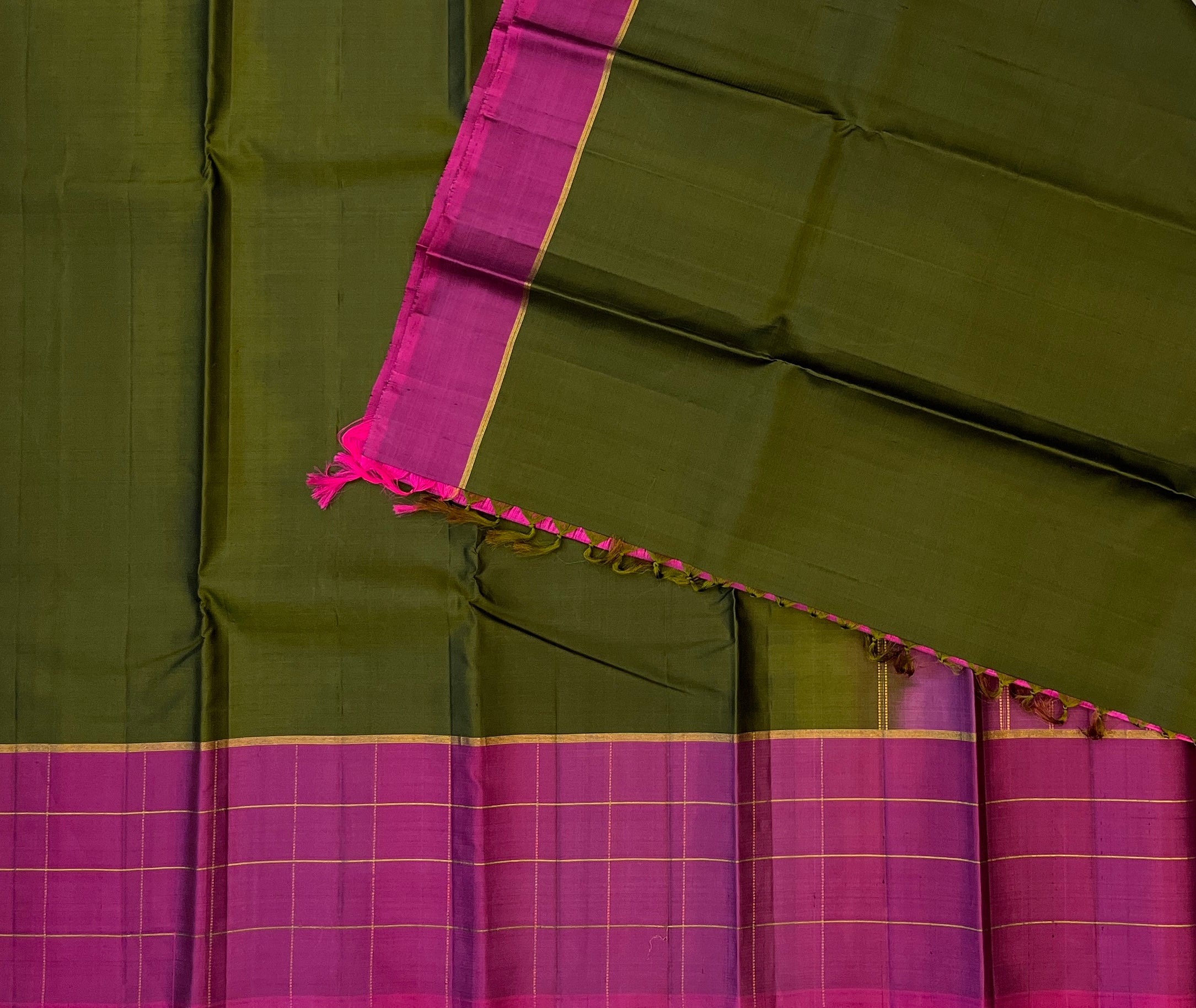 Olive Green with Magenta Pink Contrast Elegance