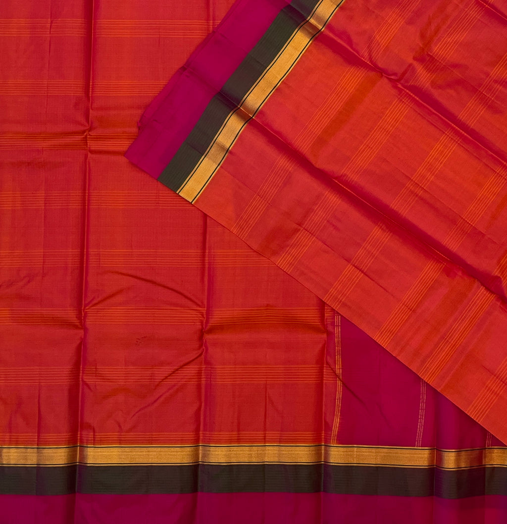 Magenta Silk Saree Vermilion Pallu Gold Zari Border Traditional Wear