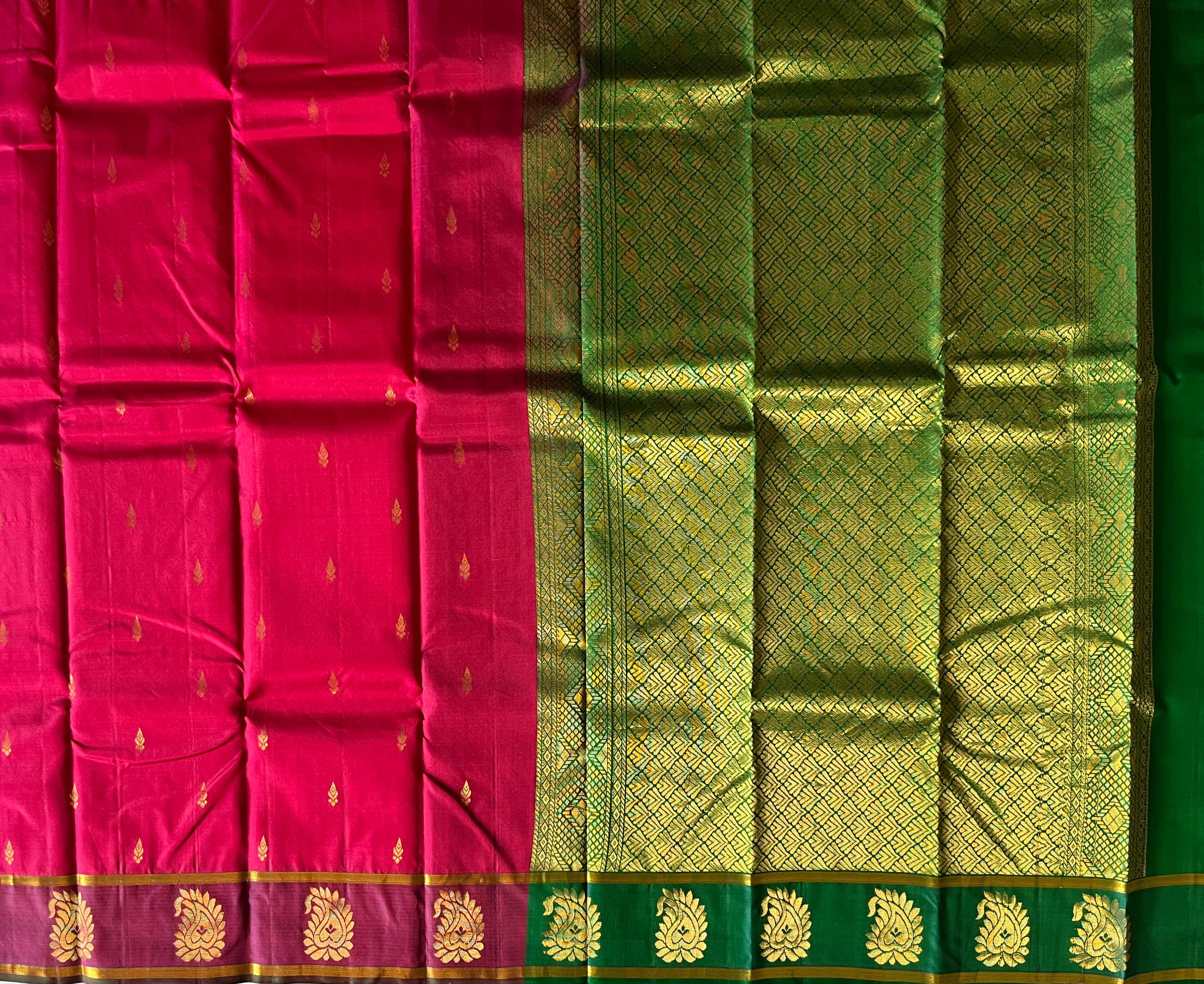 Rani Pink with Emerald Green Contrast Elegance