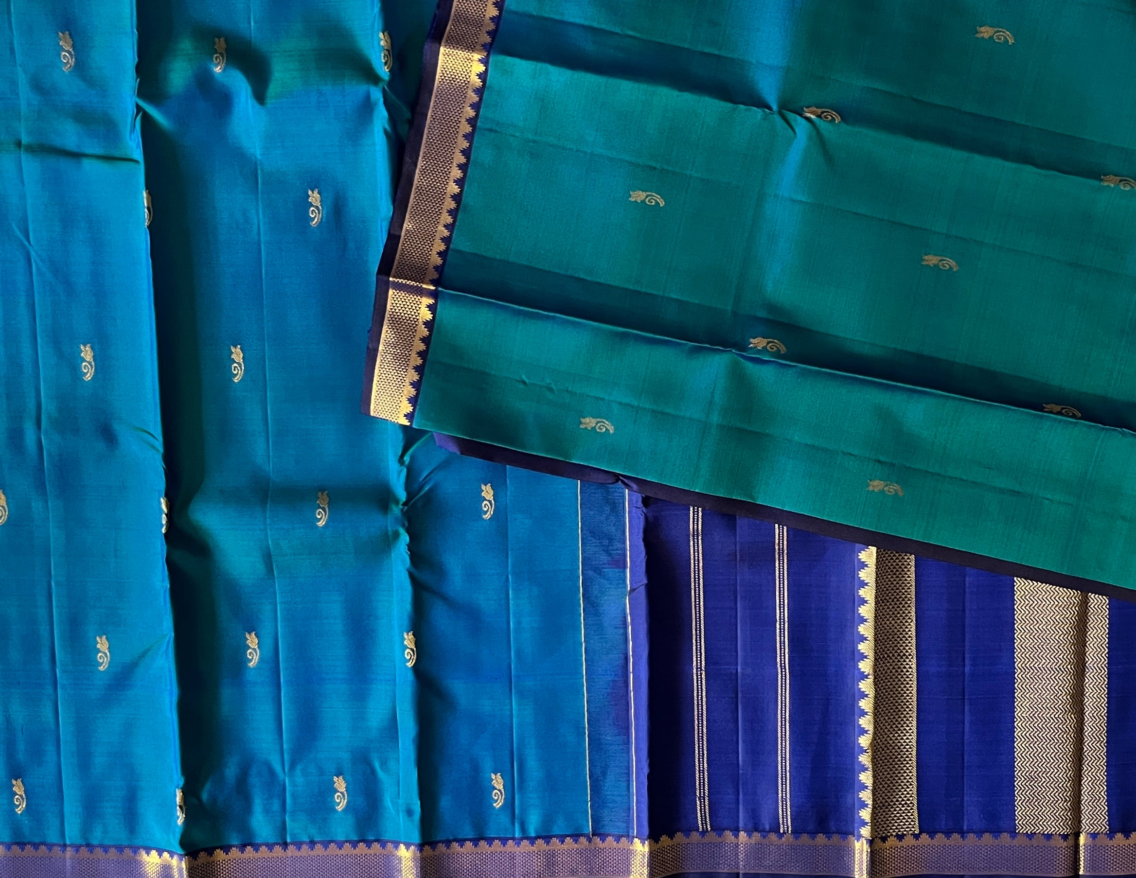 Teal Blue with Royal Blue Dual Tone Elegance